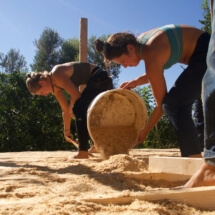 setting sawdust as insulation material on the roof